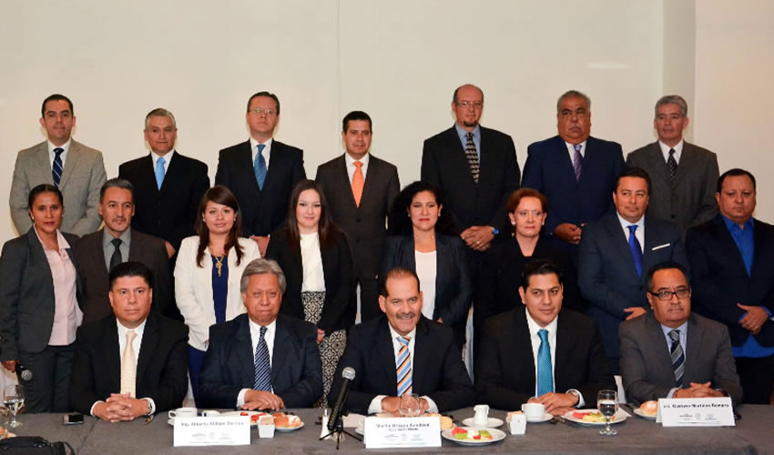 El gobernador del Estado de Aguascalientes, Mart&iacute;n Orozco Sandoval, present&oacute; al Gabinete central que lo acompa&ntilde;ar&aacute; durante su administraci&oacute;n 2016-2022, misma que inicia hoy 1 de diciembre con la toma de protesta oficial ante el Congreso del Estado