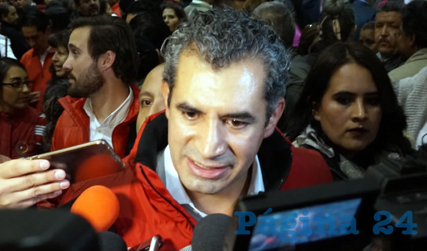 Enrique Ochoa Reza: “Me da mucho gusto y felicito a Miguel Alonso como director general, le deseo el mejor de los éxitos, tiene experiencia” (Foto: Merari Martínez Castro)