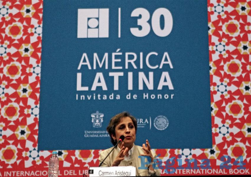 “Estamos hablando de un país que efectivamente ha llegado a niveles de alarma en materia de violencia y violación a derechos humanos”, señaló la periodista Carmen Aristegui, por la espiral de violencia que comenzó hace más de 10 años con la infame “guerra contra el narco”; añadió que Enrique Peña Nieto, falto de liderazgo, no ha podido cambiar la situación/Foto: Cuartoscuro 