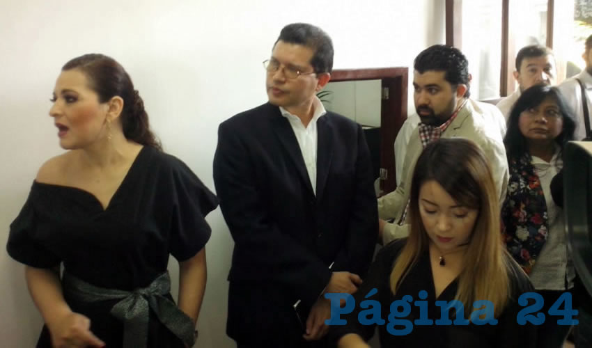 “Exigimos al presidente Enrique Alfaro Ramírez que deje de bloquear a quienes sí queremos ofrecerles una salida rápida para corregir sus errores, que han afectado la vida de más de 200 tapatíos”, demandó Claudia Delgadillo, diputada del PRI/Foto: Cortesía 