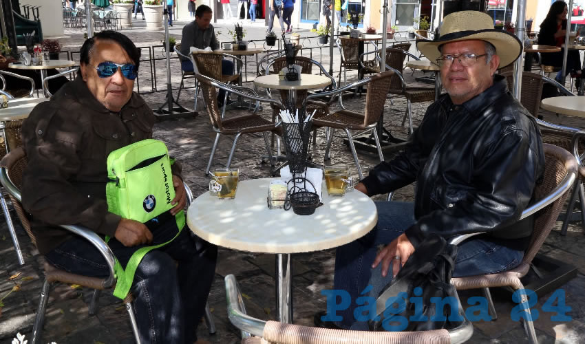 En Caf&eacute; Catedral platicaron Samuel V&aacute;zquez y Roberto Mart&iacute;nez Valdivia