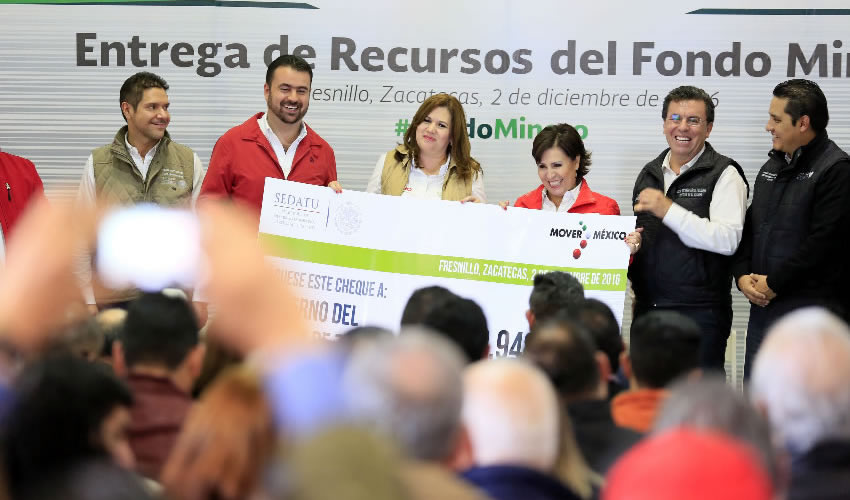 La Secretaria General de Gobierno, Fabiola Gilda Torres, dijo que debe pensarse en obras de impacto regional