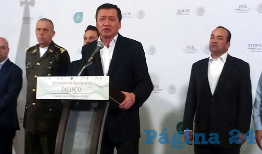 Según Miguel Ángel Osorio Chong, secretario de Gobernación federal, la estrategia de seguridad implementada en el estado tras los narcobloqueos de mayo de 2014 está dando resultados a capturar a “blancos” importantes, aunque Nemesio Oseguera, líder del CJNG, aún esté libre/Foto: Francisco Tapia 