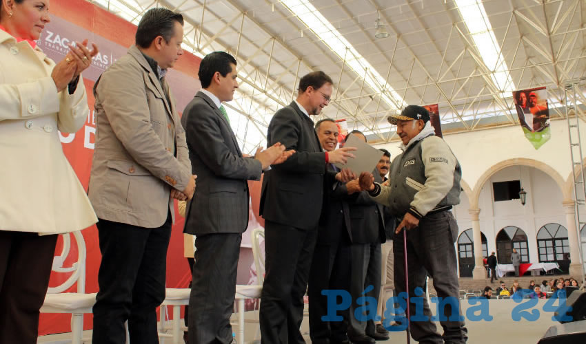 Cliserio del Real: “Esta administración tiene el gran reto de 40 mil empleos, eso significa ocho mil por año, significa que todos debemos de sumarlo para lograrlo” (Foto: Rocío Castro Alvarado)