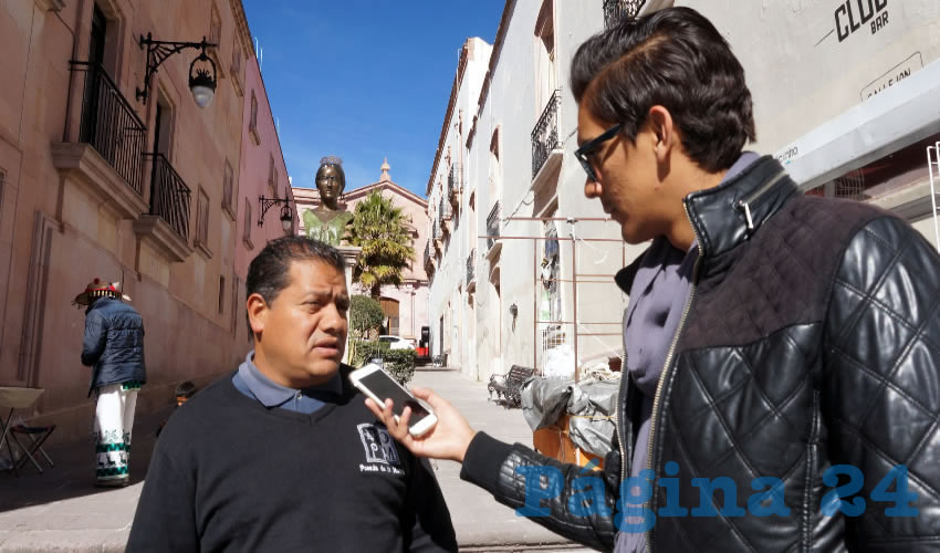 Javier Castillo Rodríguez: “Sí hay reservación, pero tres años antes ya iban avanzadas, este año como que se detuvo poco, pero van a aumentar a partir del 16 de diciembre, es un hecho” (Foto: Merari Martínez Castro)