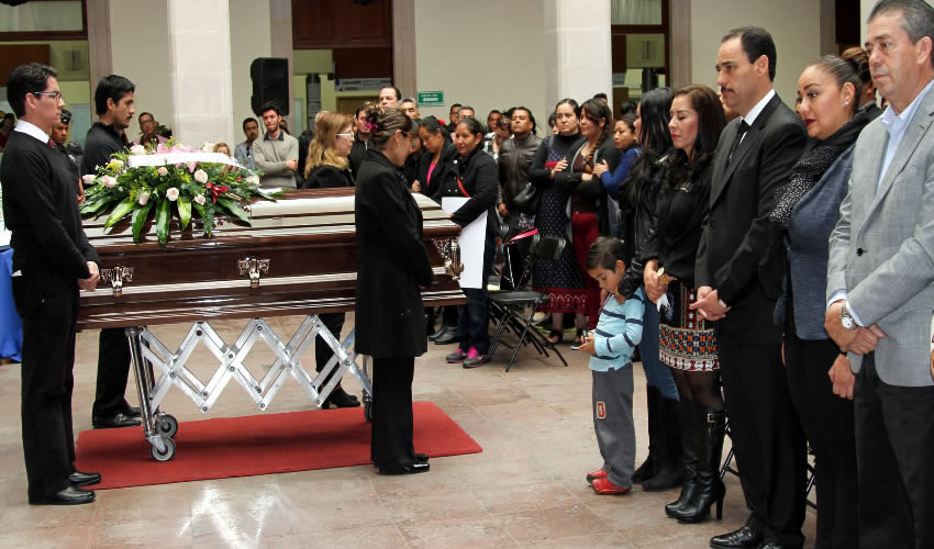 Desde el año 2002 se desempeñó al servicio de la Presidencia Municipal, recientemente fungió como Presidenta de la Comisión de Gobernación