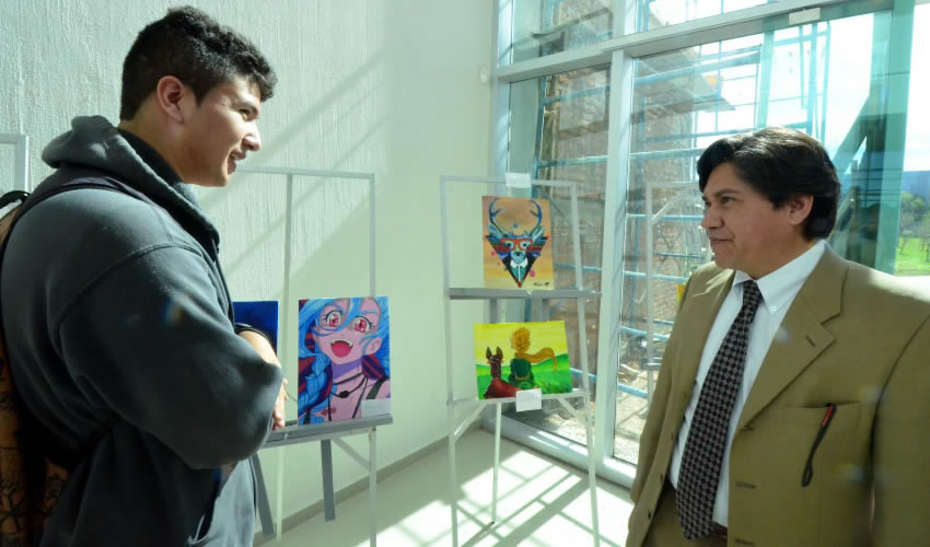 M&aacute;s de 40 estudiantes del curso proped&eacute;utico expusieron sus trabajos de pintura al &oacute;leo que realizaron durante este cuatrimestre