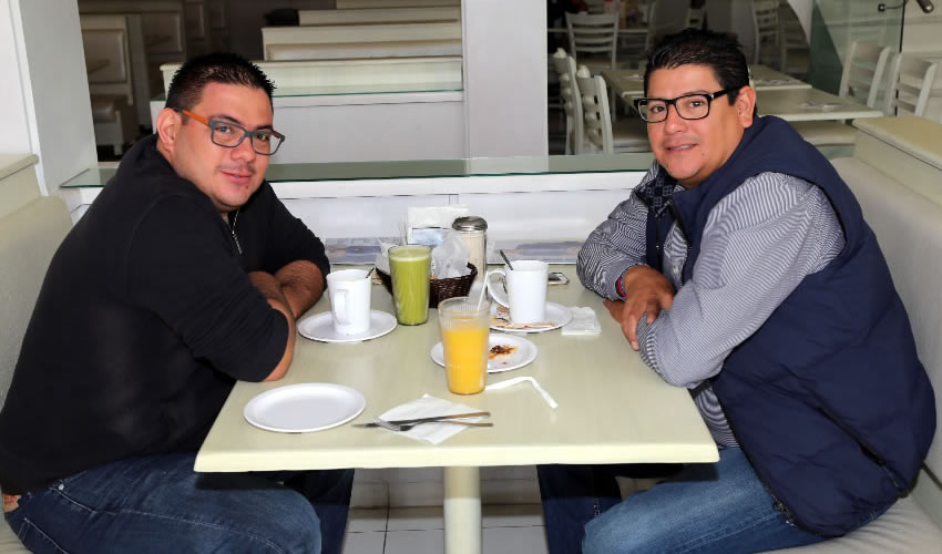 En el restaurante Del Centro compartieron el pan y la sal Abdel Lu&eacute;vano N&uacute;&ntilde;ez y Octavio Ozuna