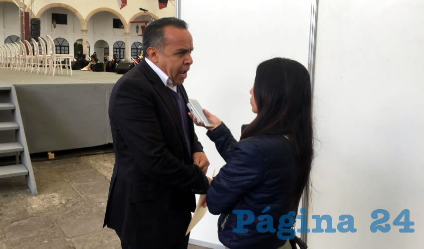 Cliserio del Real Hernández: Uno de los puntos primordiales para el año que entra será promover los empleos temporales para la gente del campo; para 2017 se tiene proyectado hacer por lo menos dos feria de empleo por mes (Foto: Rocío Castro)