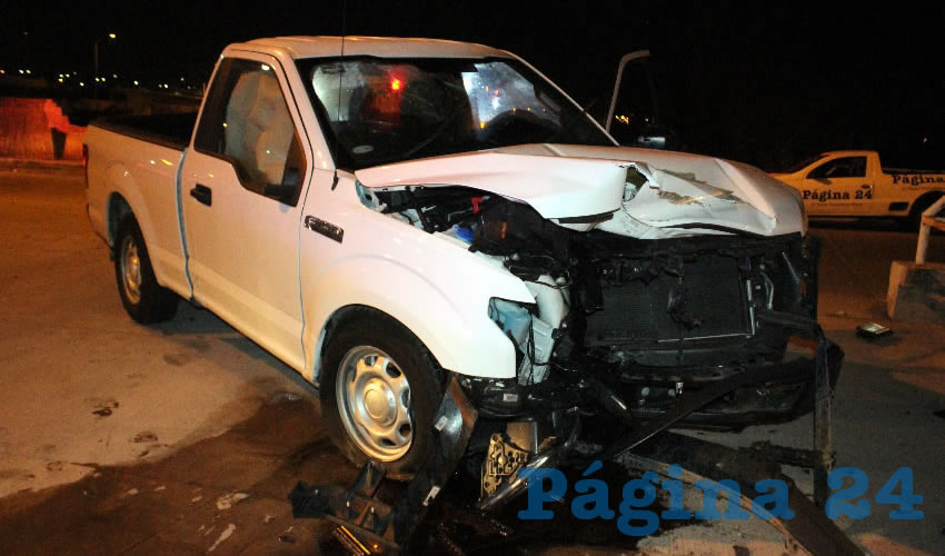 Juan Gerardo Pasillas Gonz&aacute;lez dej&oacute; inservible su camioneta Ford F-150