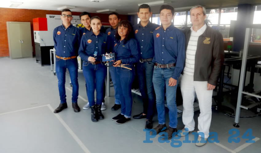 Los jóvenes que integran el equipo son Felipe de Jesús Mota Rosales, Karen Yiset Guardado Ortiz y Khristo Rodríguez de Ávila, de la carrera de ingeniería industrial; Antonio Flores Gómez, de ingeniería electromecánica; David Ordóñez Montes, de ingeniería en materiales; Gabriela Castruita Fraire, de ingeniería en gestión empresarial; y Sergio Velasco Ramírez, de la licenciatura en administración.
