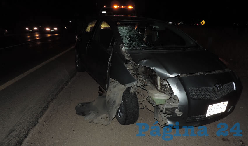 El vehículo homicida Toyota Yaris gris, placas de circulación AFJ-6789,