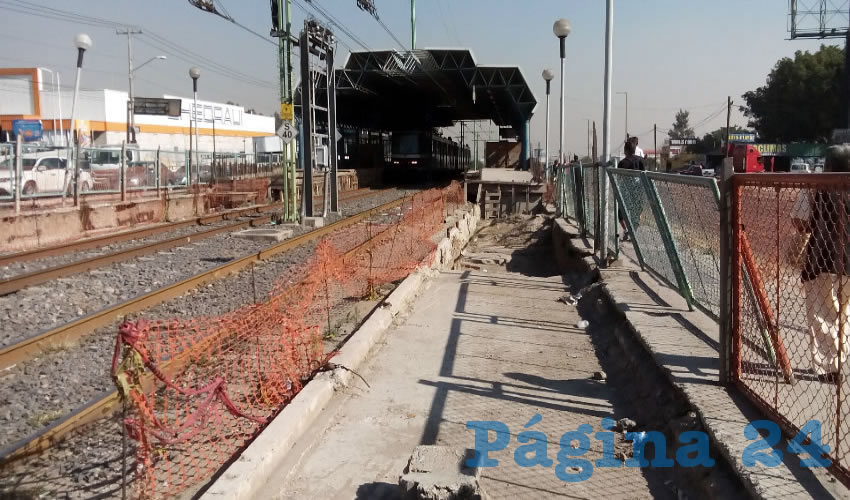 Abandonadas se encuentran las estaciones de 18 de Marzo, Isla Raza, España, entre otras, en donde se iniciaron las obras para convertirlas en estación modelo; al día de hoy se observa cómo quedaron ya sin trabajadores/Fotos: Francisco Tapia 