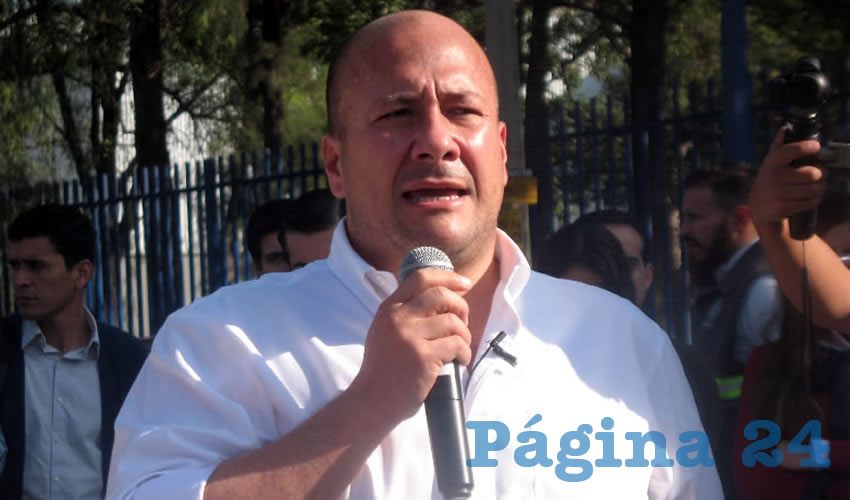 Aunque afirmó que el ayuntamiento a cargo de Enrique Alfaro “está tapando baches y poniendo alumbrado público”, el panista Alfonso Petersen criticó: “No veo ningún programa, ninguna acción contundente que sea suficiente para cambiar el rumbo de la ciudad y eso sí es muy preocupante”/Foto: Francisco Tapia 