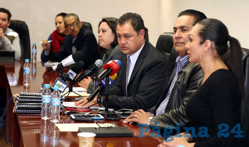 Conferencia de prensa de la Comisión de Vigilancia del Congreso del Estado (Foto: Eddylberto Luévano Santillán)