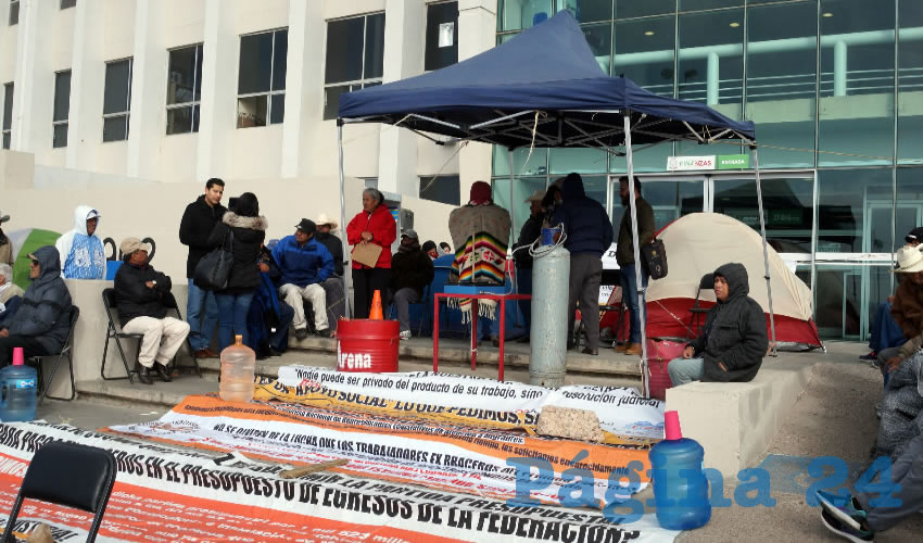 Julio César Chávez Padilla: Existe la posibilidad que en esta misma semana se libere parte del recurso que exigen los exbraceros, aunque sería al menos un millón de pesos (Foto: Cristo González)
