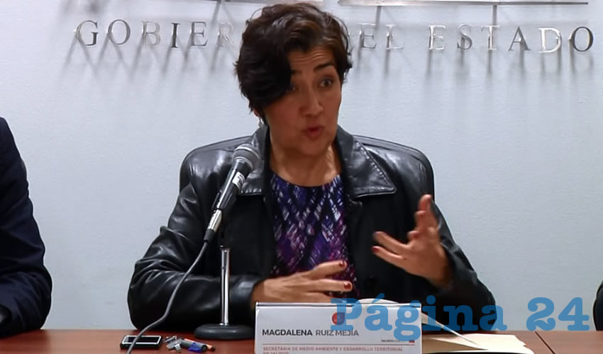 “Vamos a comunicar que es una obligación tener el carro afinado y verificado y que es una obligación que nos compete a todos en el momento en que vivimos en ciudades arriba de medio millón de habitantes”, donde la calidad del aire repercute en la salud de los habitantes, expuso la encargada de la Semadet, Magdalena Ruiz Mejía/Foto: Francisco Andalón López 