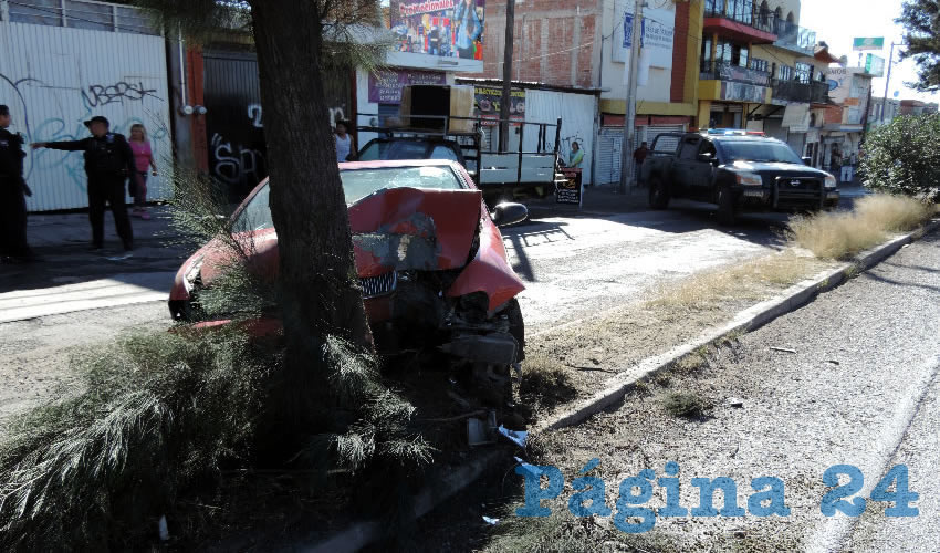 El percance ocurri&oacute; sobre avenida Siglo XXI