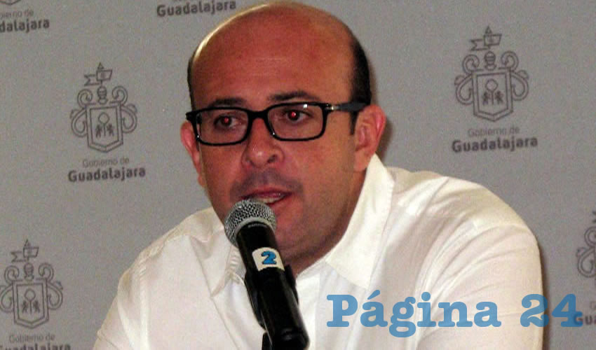 El pago de más de 2 millones de pesos en corbatas y chaquetones para la Comisaría tapatía, “son circunstancias que no dependen de nosotros, y si nosotros no realizamos las adquisiciones conforme se hace el anexo técnico, podemos ser sancionados para que el siguiente ejercicio la cantidad sea menor”, justificó el regidor emecista/Foto: Francisco Tapia 