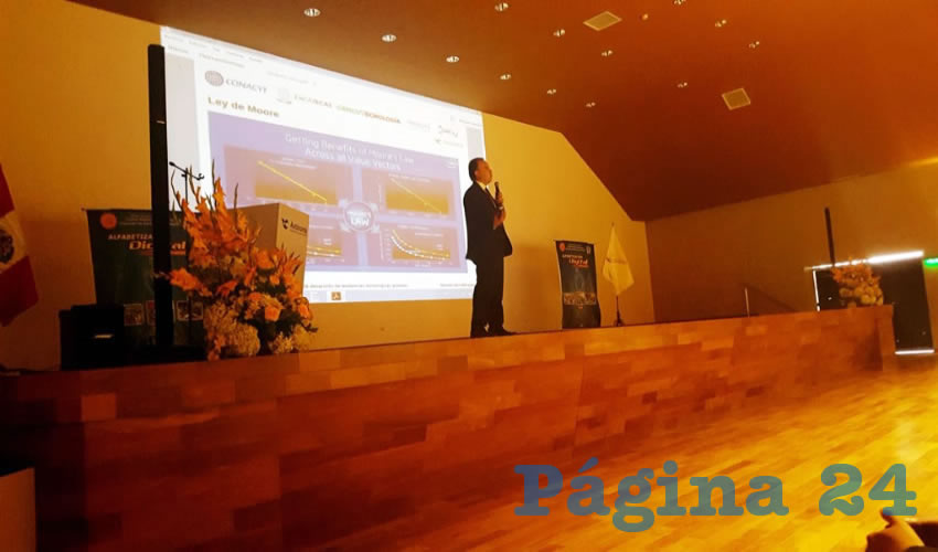 Agregó que la Universidad Autónoma del Perú externó su deseo de firmar un convenio de colaboración con el Cozcyt, para replicar la experiencia exitosa de Zacatecas sobre el Laboratorio de Software Libre (Labsol).