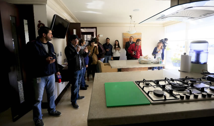 Realizan medios de comunicación recorrido por la Casa de Gobierno para informar a la sociedad