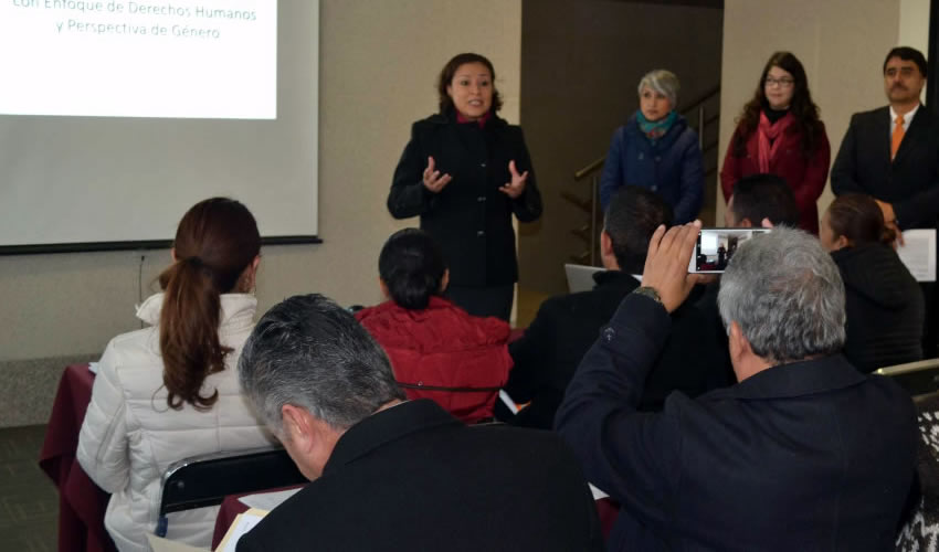 Adriana Rivero Garza, secretaria de las Mujeres, invitó a quienes conforman los comités a que sus primeras acciones sean concretas, como es el caso de implementar la Norma Oficial Mexicana de la Igualdad Laboral y No Discriminación, y el Protocolo de Acoso y Hostigamiento Sexual.