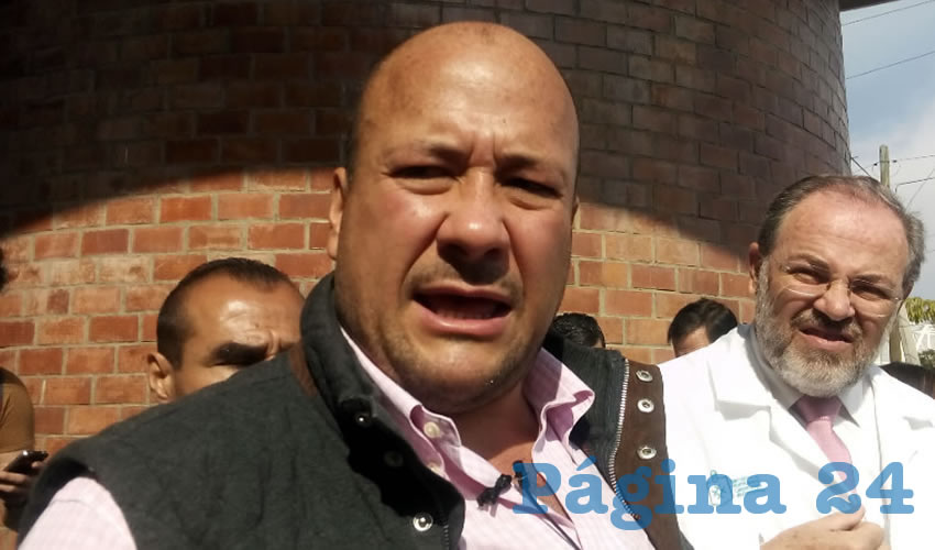Enrique Alfaro señaló que al quitar la concesión a Metrometers se busca ordenar y regular, que el gobierno tome la rectoría de este servicio para “que no sea una empresa que ha defraudado a la ciudad por casi 100 millones de pesos, la que define en dónde hay parquímetros, cómo se cobran y como se aplican las multas a quienes no paguen”/Foto: Francisco Tapia 