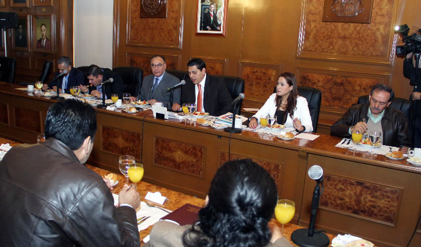 Cada municipio es importante y contribuye al fortalecimiento del estado, habr&aacute; coordinaci&oacute;n con todos sin distinci&oacute;n de colores