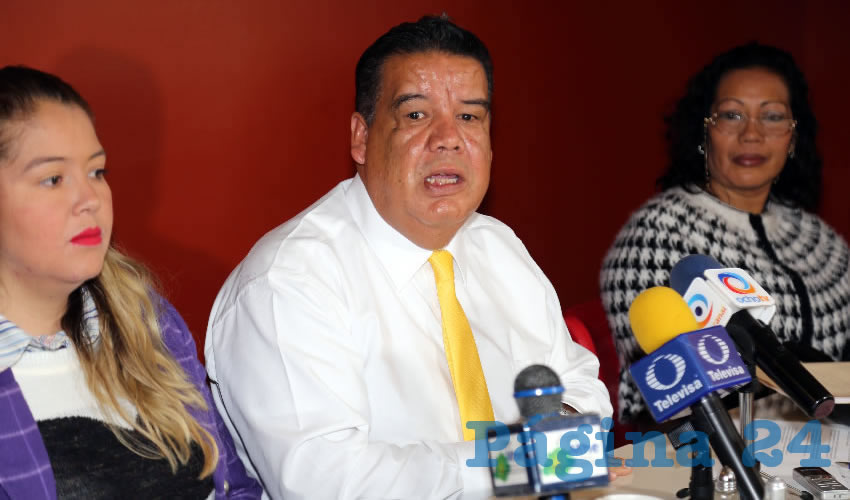 Francisco Javier Flores Flores, l&iacute;der de la agrupaci&oacute;n Cimientos del Magisterio (Foto: Eddylberto Lu&eacute;vano Santill&aacute;n)