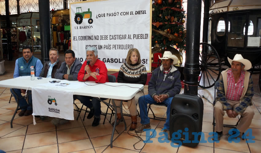 Manuel Ortega González: “Es lo contrario, lo que pasa es que se incrementa 20 por ciento en todos los rubros, por lo que 120 millones de habitantes con bajos salarios no van a poder comprar alimentos básicos” (Foto: Merari Martínez Castro)