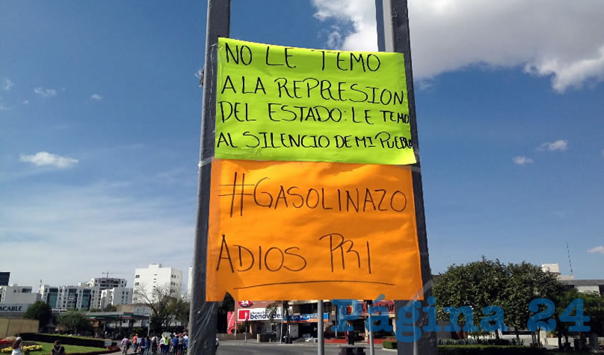 Sin temor a ser reprimidos, los manifestantes mostraron su enojo contra el PRI y sus arbitrarias disposiciones de subir el precio de los combustibles, lo que será un duro golpe para los mexicanos 