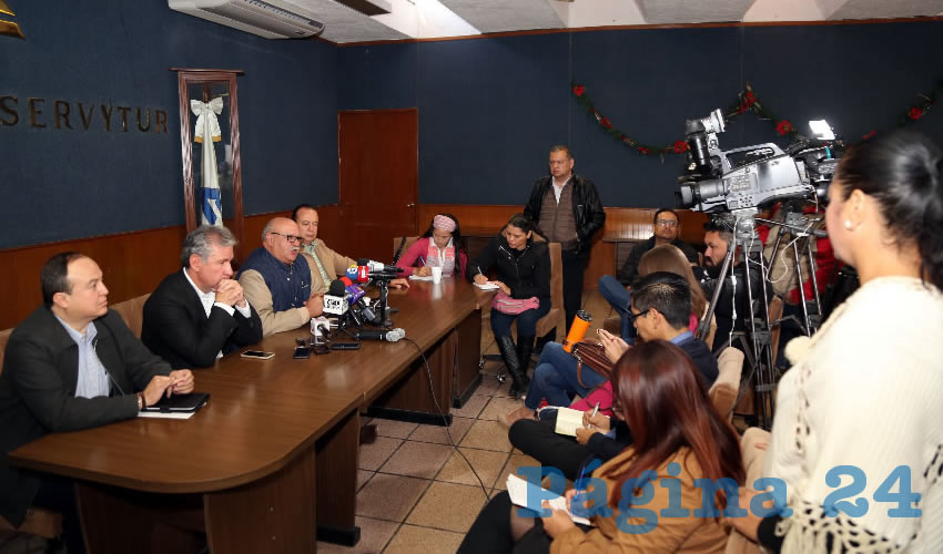 Rueda de prensa de la Canaco