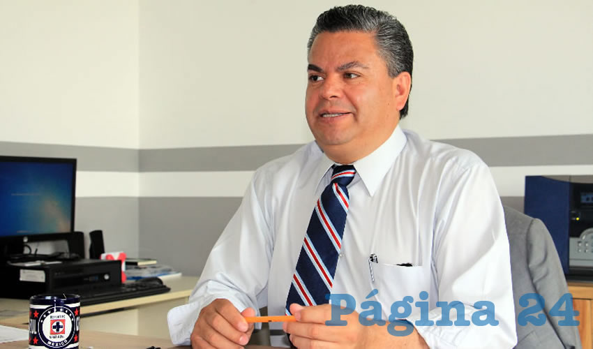 Javier Mendoza Villalpando: Existen becas coordinadas con la SRE y la máxima casa de estudios de la entidad, lo que permite que haya jóvenes que realizan intercambios para aprender, conocer y profesionalizarse (Foto: Rocío Castro Alvarado)