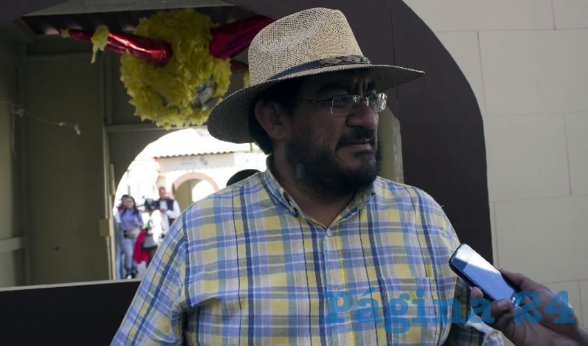 Margil de Jesús Canizales Romo: “Ahora se quiere mostrar a Pemex quebrado y todo lo que viene como el desabasto de gasolina, quieren mostrar a un Pemex que ya no puede más, que pretenden privatizar para darle atrás a los artículos de la Constitución” (Foto: Manuel Medina Castro)