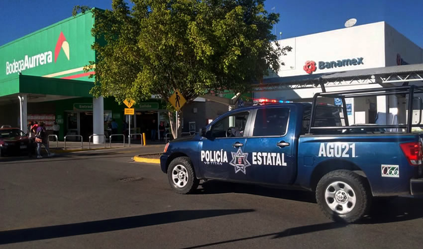 Las polic&iacute;as estatal y municipal implementaron un operativo especial para proteger las tiendas