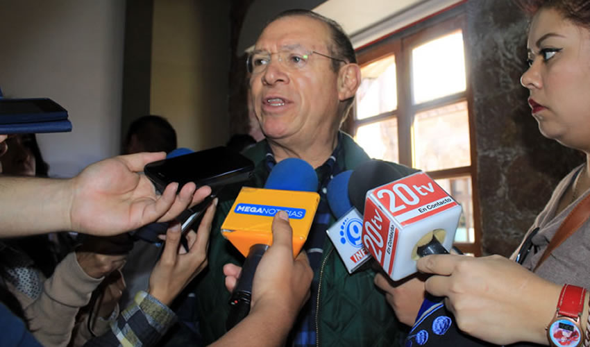 Pedro de León Mojarro: “Los impuesto no se pueden aumentar antes de poner orden en la casa, me refiero en poner orden en el gobierno estatal, municipal y federal, porque tenemos un verdadero desorden” (Foto: Rocío Castro)