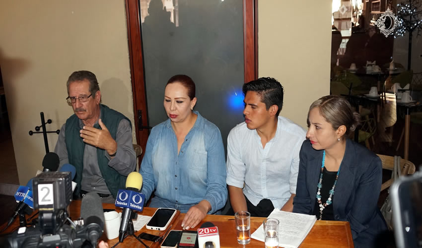Zaira Villagrana Escareño: “Necesitamos legisladores que se pongan a trabajar para el pueblo y no para unos cuantos. La Reforma Energética nos ha llevado a todo este tipo de circunstancias cuando es una Reforma Energética fallida, porque ahora quieren que el pueblo paguemos sus fallos” (Foto: Merari Martínez Castro)