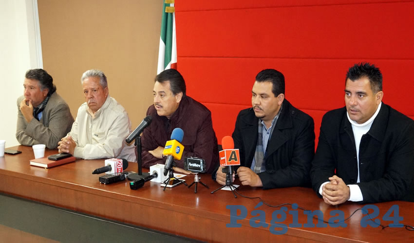 Alfredo Femat Bañuelos: “La recolección de firmas se iniciará en Zacatecas en donde se pretende aportar cerca de 20 mil firmas para que Benjamín Robles, senador, presente la iniciativa” (Foto: Merari Martínez)