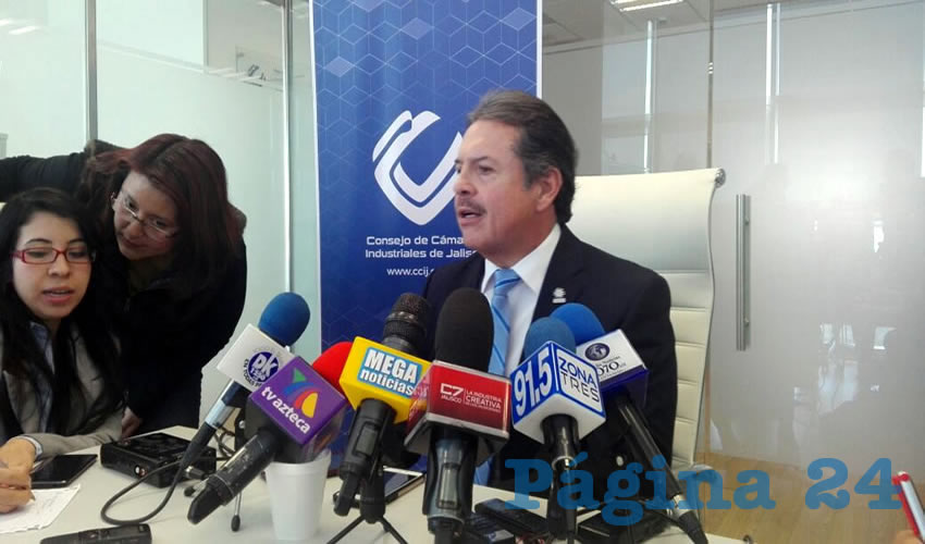 “Que se haga una agenda de estas acciones y que le pongamos números y un calendario a todo esto”, pidió Rigoberto Chávez, vicecoordinador del CCIJ, quien llamó al Ejecutivo estatal a dirigir el dinero ahorrado en rubros que den competitividad a Jalisco/Foto: Cortesía 