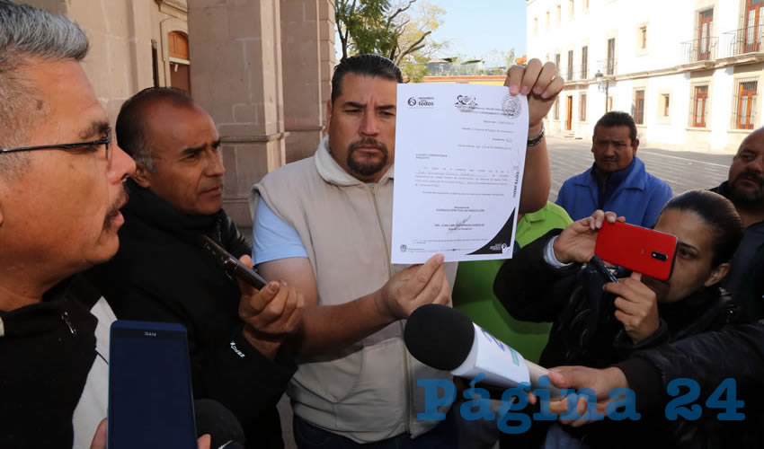 Taxistas reclaman ser atendidos por el gobernador