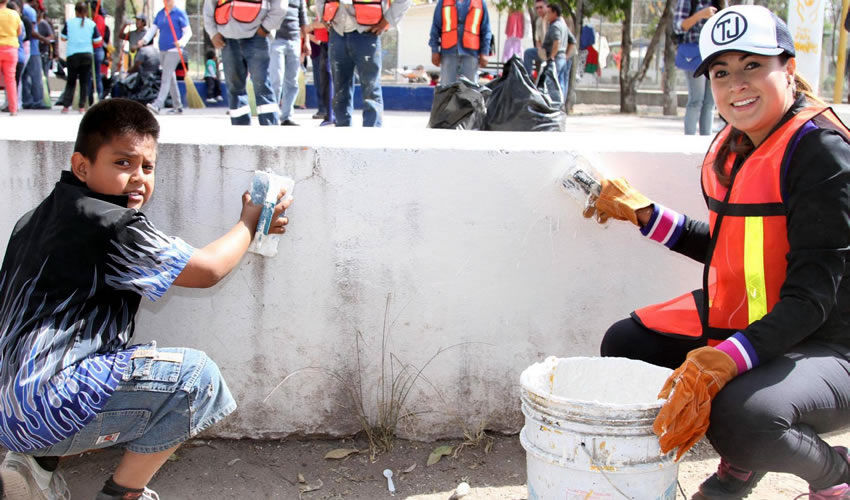 En gira de trabajo por el &aacute;rea rural de la capital, realiz&oacute; tambi&eacute;n los esquemas &rdquo;Tiempo Juntos&rdquo; y &ldquo;Tejiendo Juntos Esperanza&rdquo;