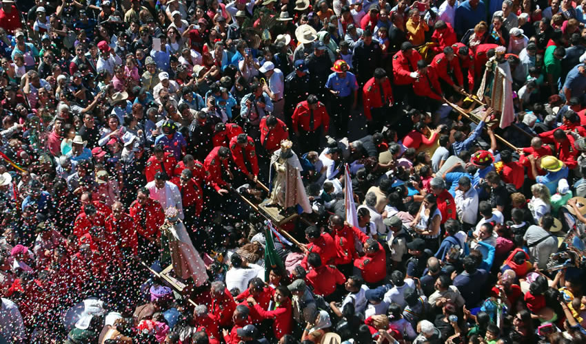 Melchor, Gaspar y Baltazar sustituyeron a una deidad conocida como “Machis” por los antiguos pobladores de Cajititlán; para evangelizarlos, los religiosos de la Colonia “modificaron” la tradición, dándole la forma que hoy se celebra en el segundo vaso lacustre más grande de la región/Fotos: Cuartoscuro 