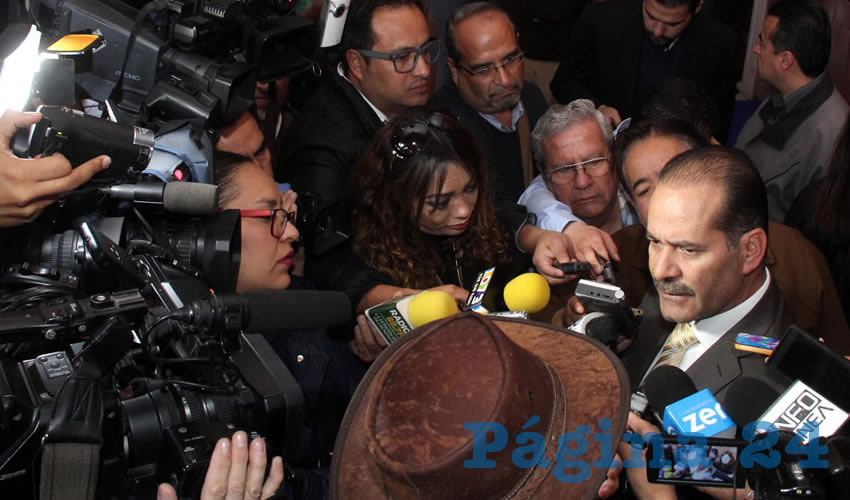 Mart&iacute;n Orozco Sandoval, gobernador del Estado