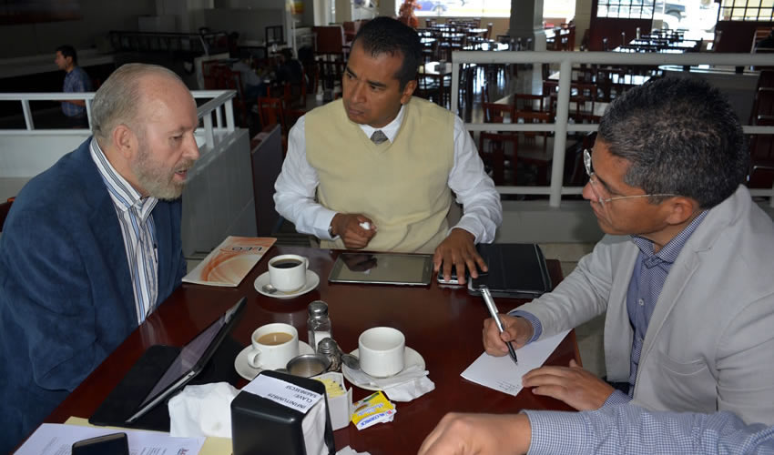 Propusieron el 27 y 28 de febrero llevar a cabo las mesas de análisis con expertos en los temas de cocina tradicional, arquitectura de la ciudad, edificios emblemáticos, fiestas y tradiciones, producción artesanal que son los cinco ejes rectores del programa Pueblos mágicos