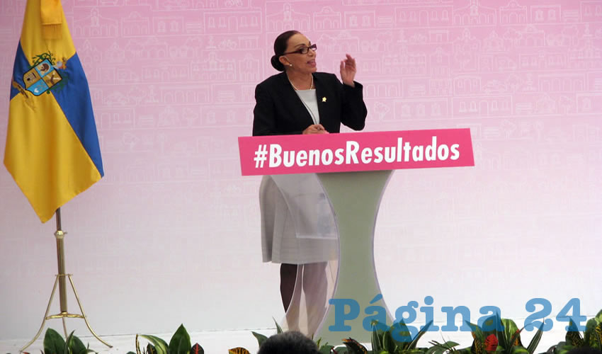 Enrique Alfaro dijo no saber del mega aumento salarial que se dio su compañera de partido (MC) y alcaldesa de Tlaquepaque, María Elena Limón, “ me di cuenta apenas estuvo en las redes sociales”, dijo, y luego se ‘indignó’: “Buscaré a la presidenta municipal para conocer el tema. El país no está para aumentar sueldos a nadie”/Foto: Archivo Página 24