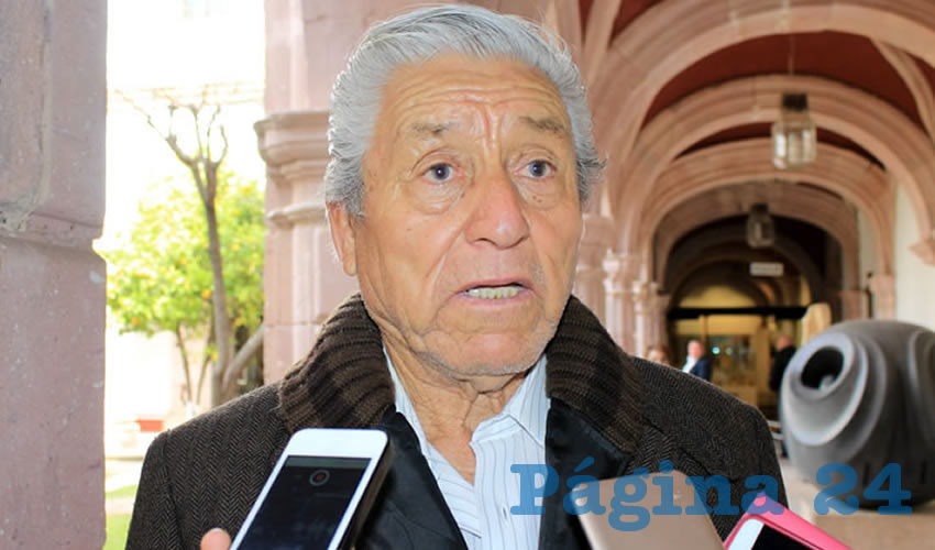 Pedro Ascacio Ortiz: En este espacio se tienen alrededor de un millón 200 mil documentos y de esos hay más de 400 mil de la época Colonial, los demás son de la Revolución, Colonia, indígenas y de la llegada de los Tlaxcaltecas (Foto: Rocío Castro Alvarado)