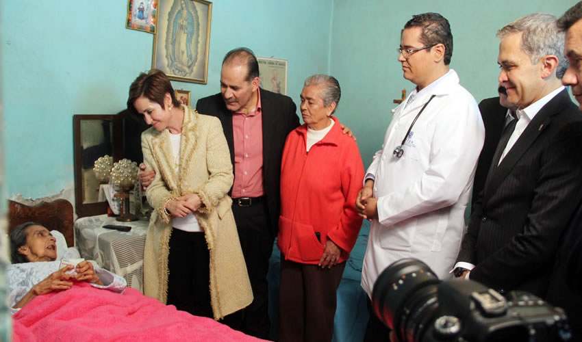El gobernador Martín Orozco Sandoval dijo que a través de este programa se brindará atención médica a la población afiliada al Seguro Popular