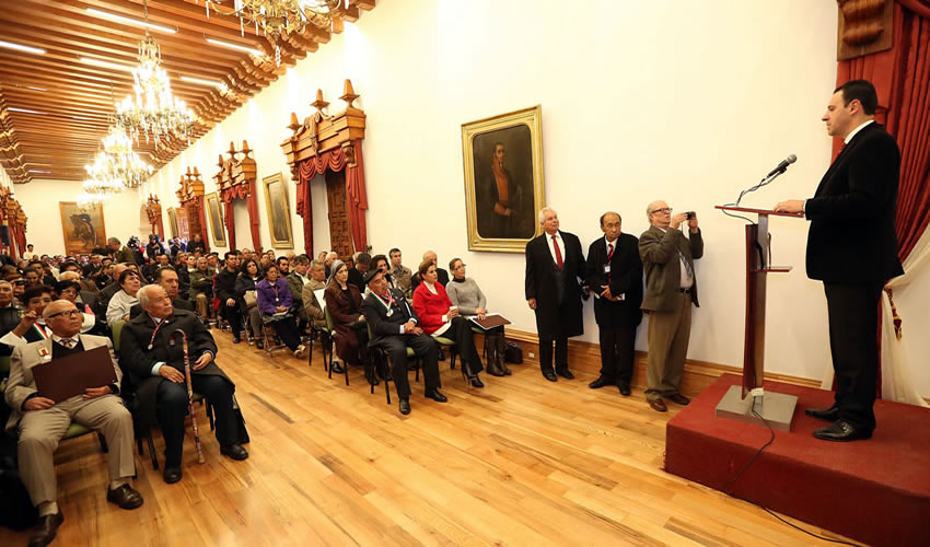 Encabeza mandatario ceremonia solemne del 30 aniversario de la Asociación de Cronistas del Estado de Zacatecas