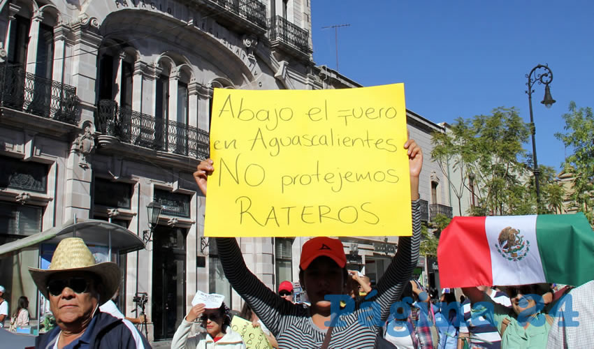 El activista Manuel Medina Ortega, coordinador del Movimiento de Resistencia Civil Pac&iacute;fica en el estado, anunci&oacute; que el pr&oacute;ximo 5 de febrero se llevar&aacute; a cabo una nueva marcha
