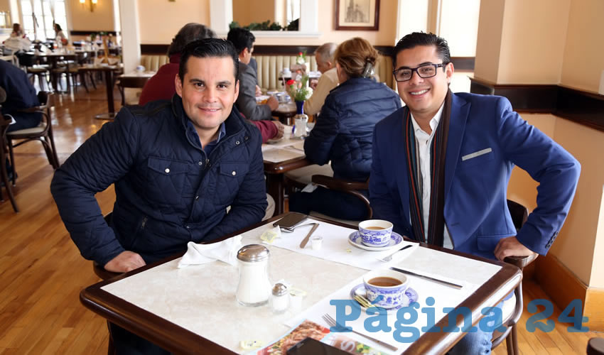 En Sanborns Francia se reunieron Vicente P&eacute;rez Almanza y Eddie Cazares